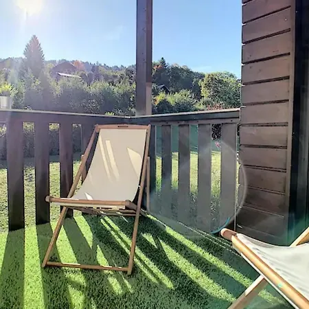 With Mountain Views Apartment *